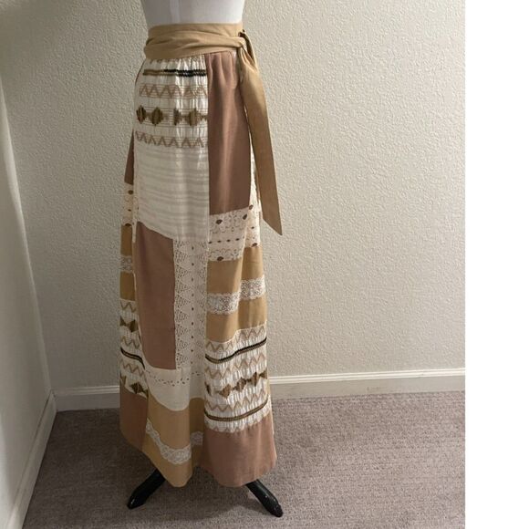 Vtg Patchwork Eyelet Lace Maxi Skirt Lined Boho Gypsy Hippie Cottagecore Renee M - Picture 9 of 16